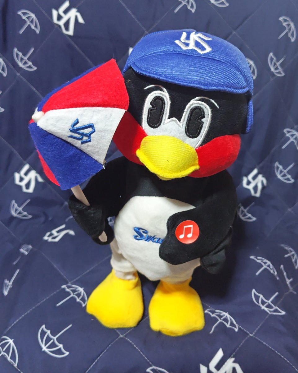 ダンシングつば九郎届きました🐧☂️