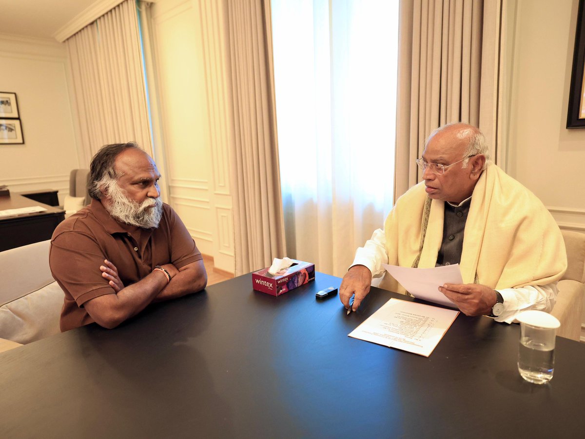 *_Congress Working President <a href="/ImJaggaReddy/">Turupu Jagga Reddy</a> meets AICC President Mallikarjun <a href="/kharge/">Mallikarjun Kharge</a>. Jaggareddy discusses the latest political developments in Telangana. Discussion on the 2 Rajya Sabha seats that are becoming vacant._*