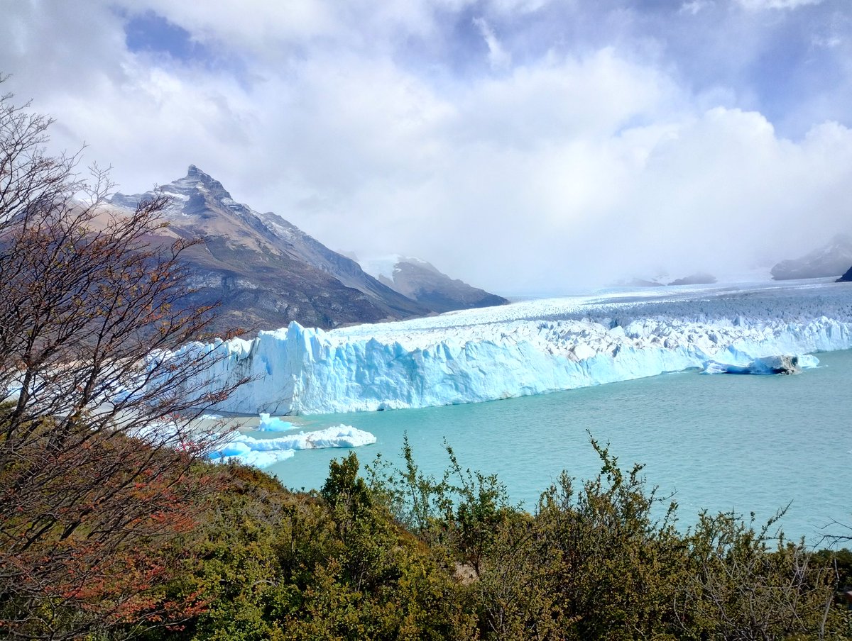 Glaciar Moreno Santa Cruz Patagonia Andina Argentina. Protejamos y cuidemos a los Glaciares, y todo su ambiente natural. 📷 DPB #ApotecaDelSur