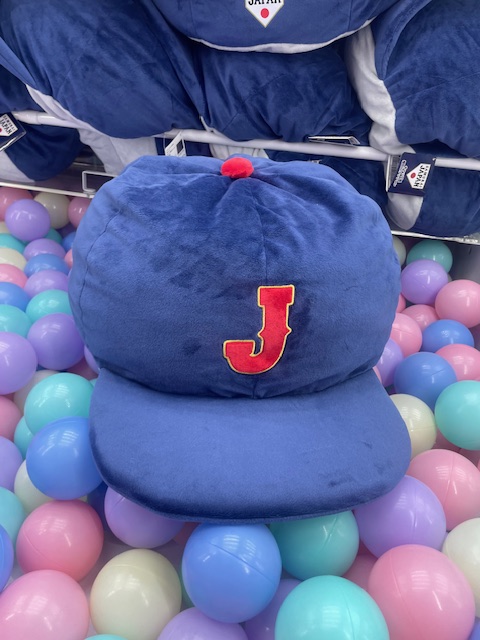 ❣新景品投入情報❣ 【侍ジャパンキャップ型超BIGクッション】 ぜひ