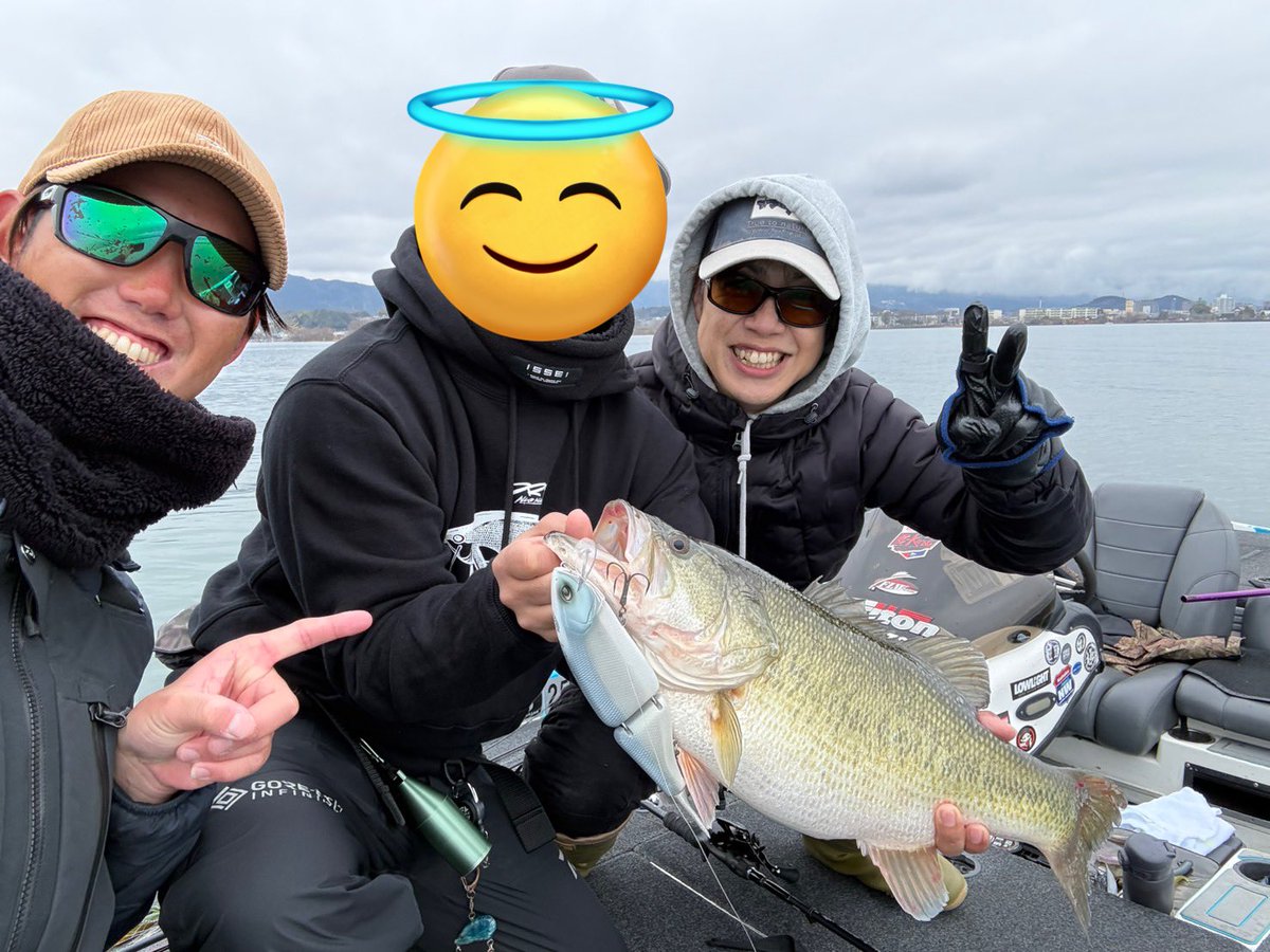 DTFC_sub's tweet photo. 初クラッシュ9フィッシュ！
コジコジ、梅屋さんに感謝🙏
B-FARMオリカラのスモーキングゴースト最高！
#コジコジガイドサービス https://t.co/JwIy6i8iEf