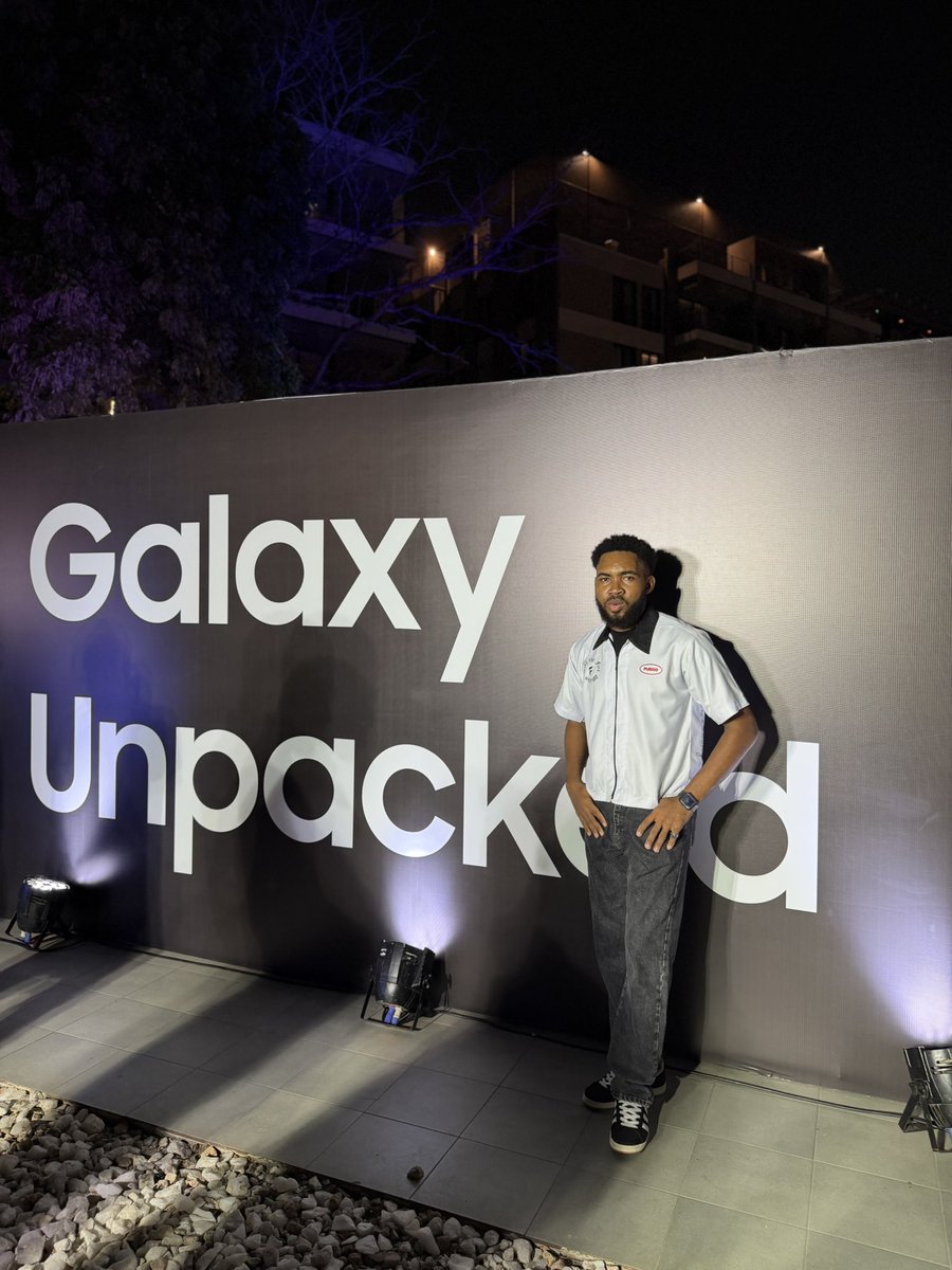 Jay___Sterling's tweet photo. My first Galaxy Unpacked with Samsung 
 #GalaxyUnpacked https://t.co/03XhLDZ1ox