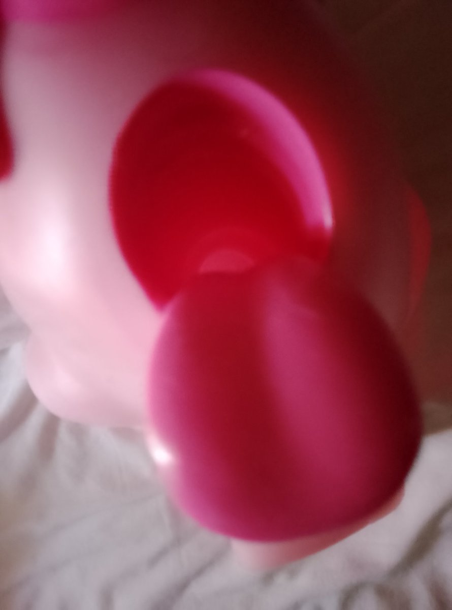 Renimasks tweet media