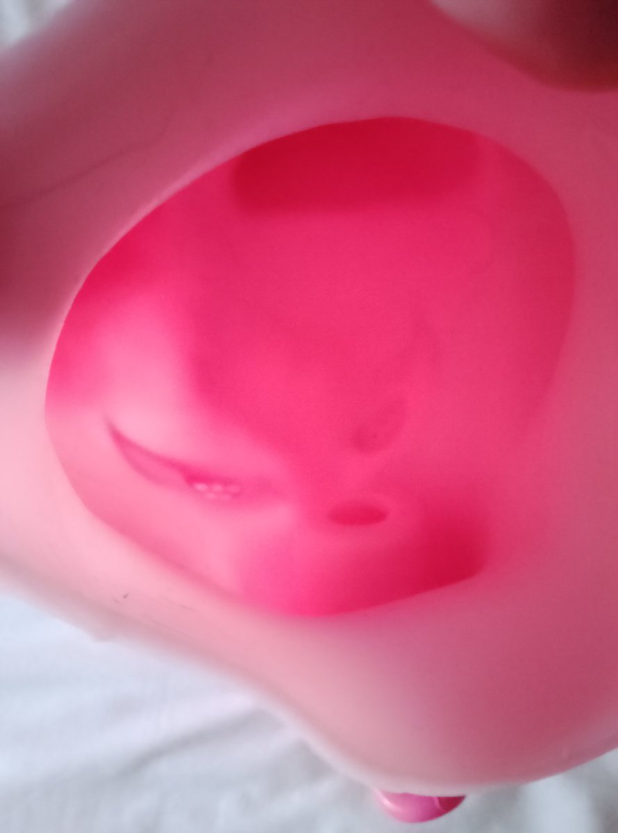 Renimasks tweet media