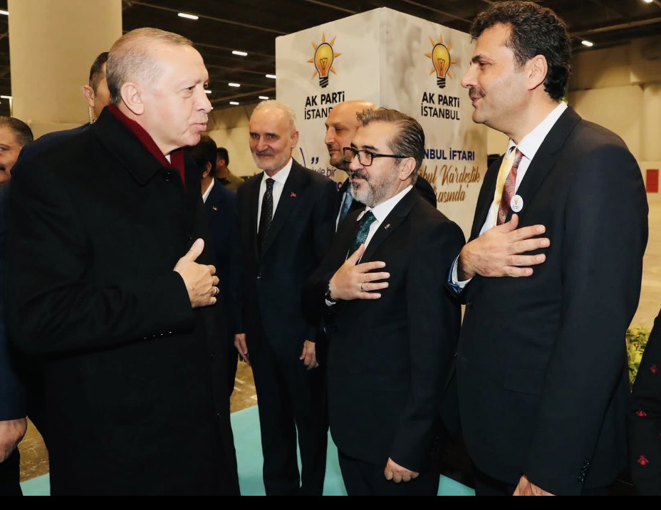 ismet_ozturk's tweet photo. Nice doğumlar vardır,sadece kendilerine biçilen ömrü tamamlar giderler,nice doğumlar vardır,milletin ömrüne ömür katarlar.

#NiceYıllaraReis https://t.co/VVdU0qAK1i