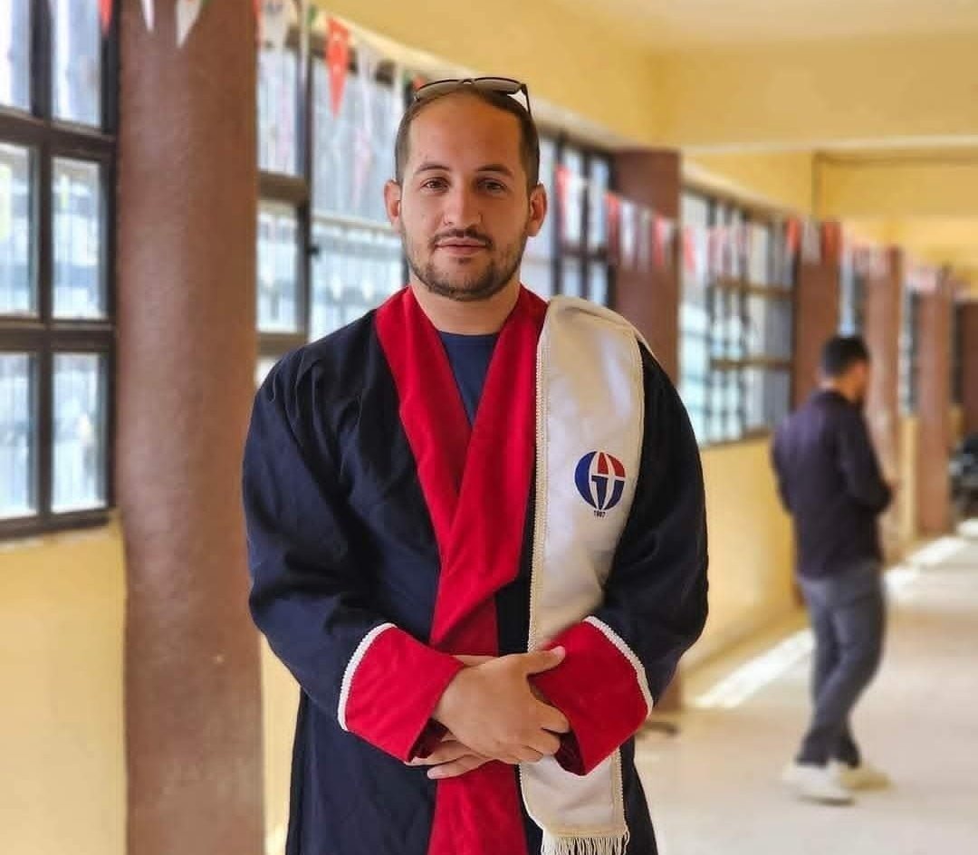 Kamuoyuna Duyuru

Türkmen gazeteci Murat Mahli’nin gözaltına alınmasının üzerinden uzun bir süre geçmiş olmasına rağmen kendisinden hâlâ hiçbir haber alınamamaktadır. Ailesi ve kamuoyu, Murat Mahli’nin akıbetine ilişkin derin bir endişe içerisindedir.👇