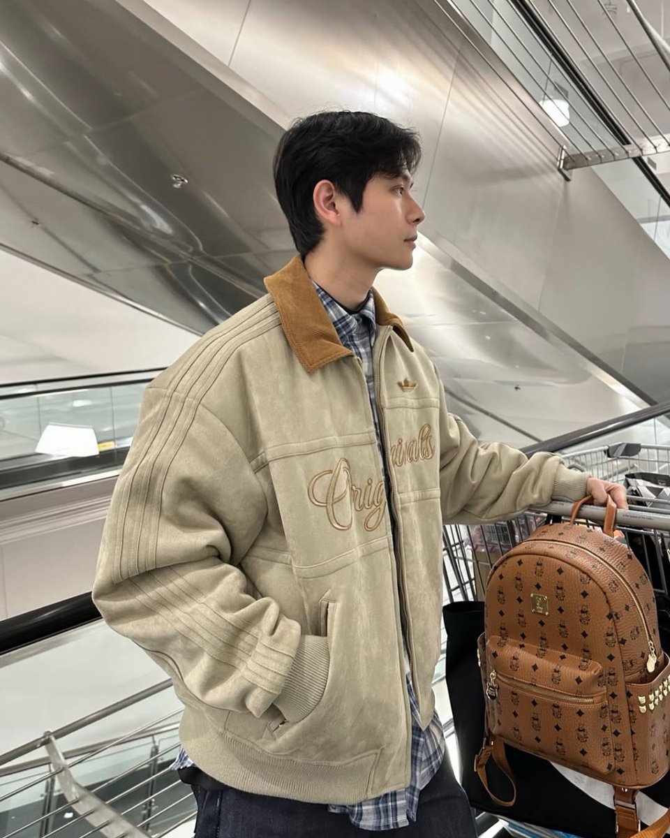 LONGUE VIE À TOUS MENNÉS ❤️ tweet media