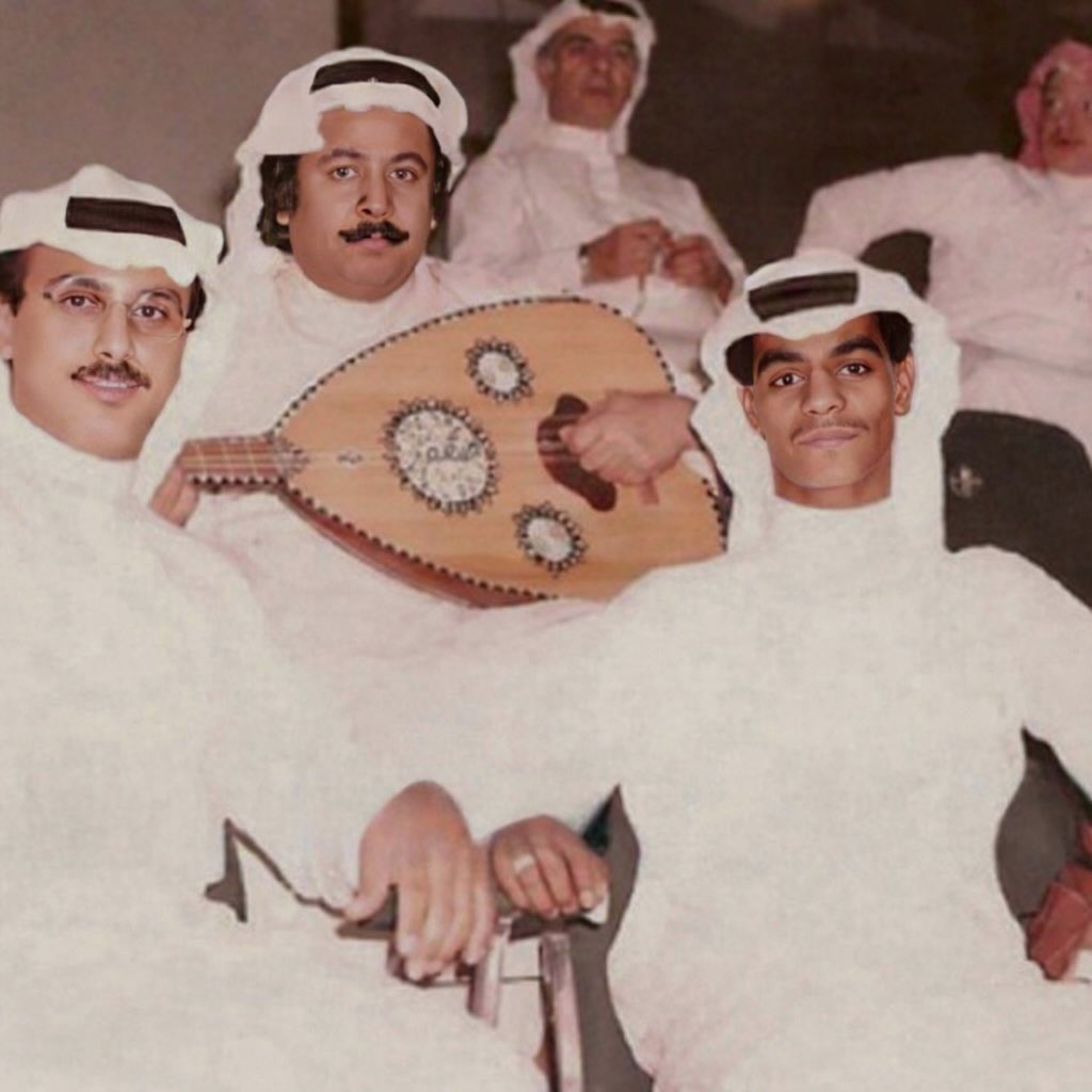 avjri's tweet photo. رابح صقر وخالد الشيخ❤️ https://t.co/47ZlCrqThd