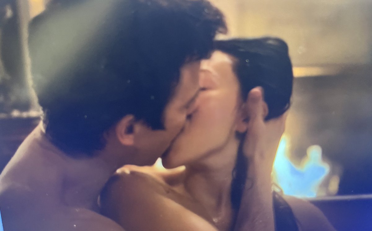 mycottagehq's tweet photo. the whole time I was thinking “IS THIS ALLOWED????” 😭😭😭 https://t.co/XZ188mnkZO