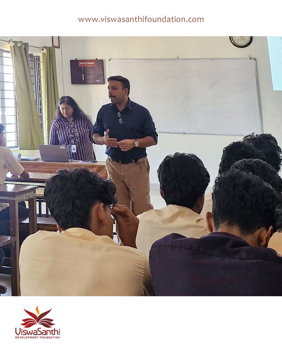 ViswaSanthiFndn's tweet photo. ViswaSanthi Foundation conducted Kalalayam 2025–26 sessions at Govt. Polytechnic College, Perumbavoor (Dec 11 & 18), focusing on soft skills and entrepreneurial thinking to build confident, future-ready students.
#ViswaSanthi #EYGDS #Kalalayam #SoftSkills #StudentEmpowerment #VSF https://t.co/cwzRf9MNRv
