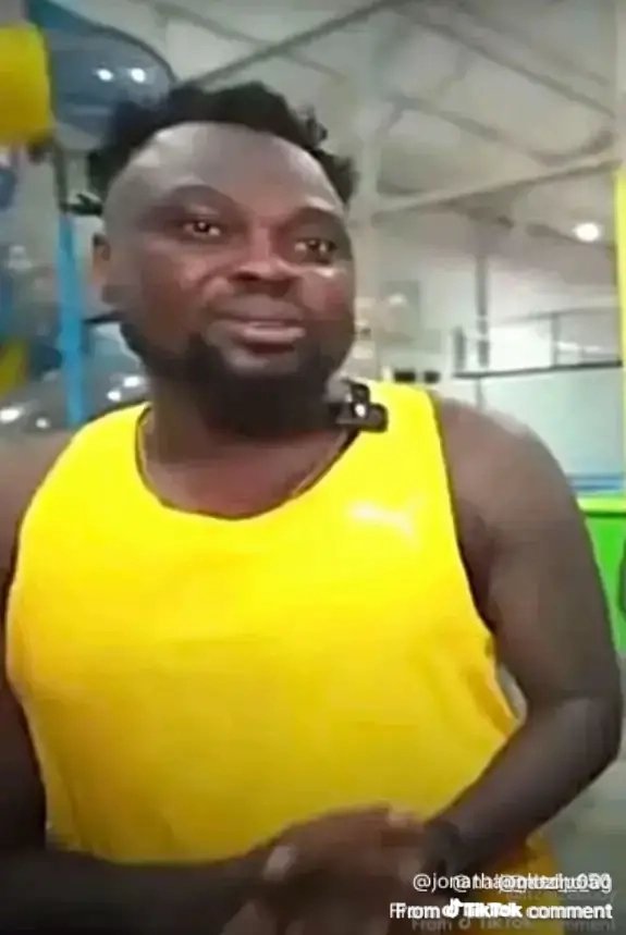 IseGod001's tweet photo. @oluwakso And you still look healthy and strong to post after payment 😂😂😂 https://t.co/cjXg8IoekI