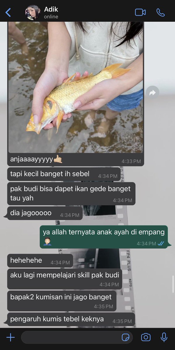 aeri_aaa's tweet photo. adik terong dengan seluruh agendanya https://t.co/hWzp3aVUw0