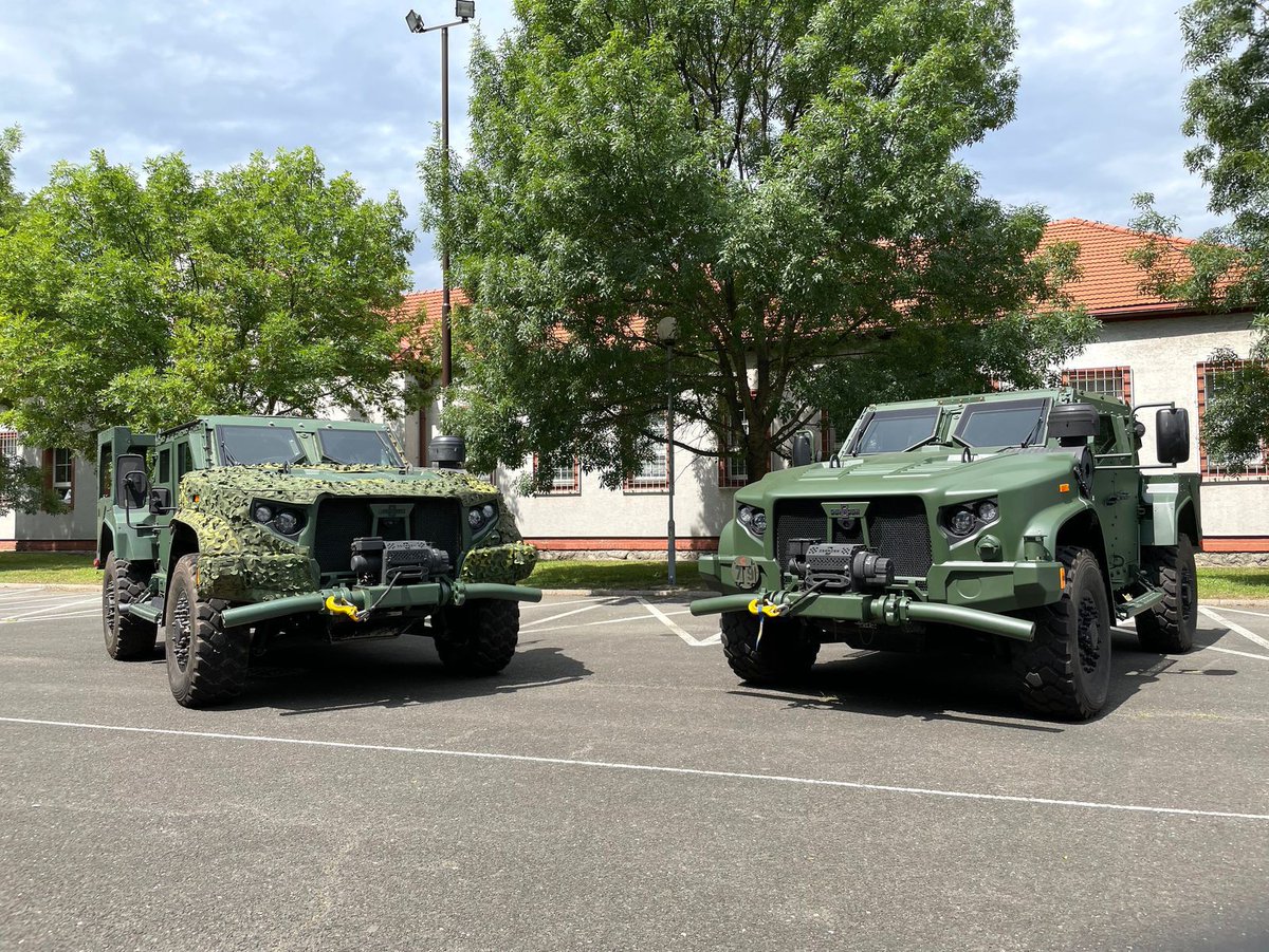 praisethesteph's tweet image. 🇸🇰#Slovakia: Slovakia has received its first JLTV 4x4.

The first of 160 ordered Oshkosh M1278A1/A2 Heavy Gun Carriers Joint Light Tactical Vehicle (JLTV) vehicles have arrived in Slovakia. Slovakia ordered these vehicles back in 2023 thanks to a donation of 200 million USD from