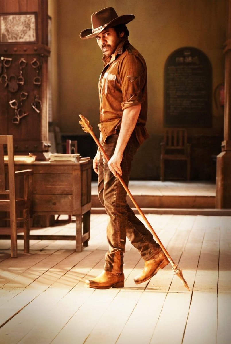 SreedharAdabala's tweet photo. It’s like #Badhri days. 
#UstaadBhagathSingh 🔥🔥🔥 https://t.co/hmCBk0pXRw