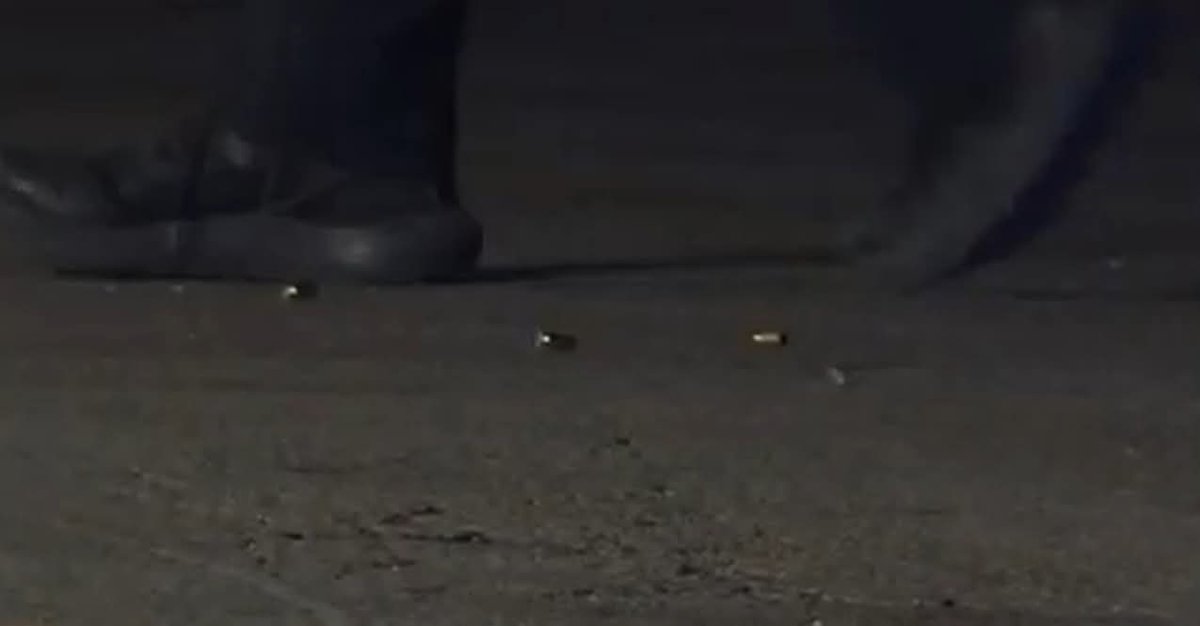 Dannic44's tweet image. Five people rushed to hospitals after a mass shooting at a gas station on South Stony Island Avenue.
@ChicagosMayor and @GovPritzker are too busy fighting @ICEgov to protect illegal immigrants instead of protecting the citizens they were elected to serve.
@FlipChicagoRed
#VoteRed