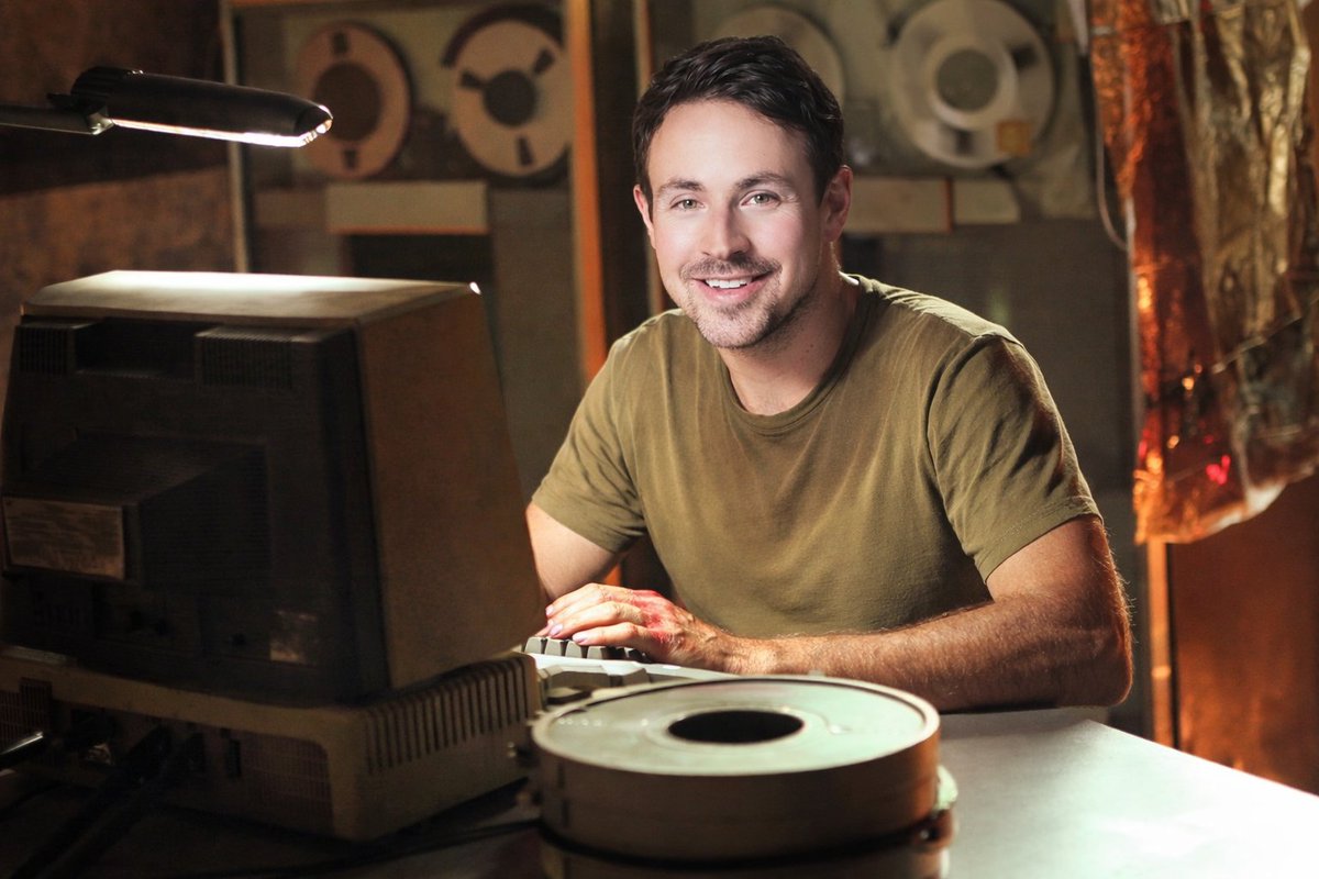 It's time to push the button!

​"The time for polite governance is OVER"
​   - <a href="/ryancohen/">Ryan Cohen</a> 

#GME #GameStop #APESHODL #NakedShorts 
#ApesTogetherStrong 💎🤝🏻🎮 
🇨🇦 ΔΡΞ🦍