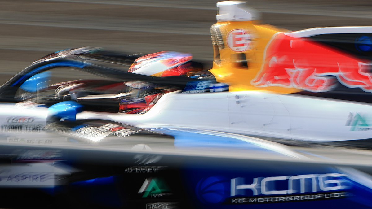 v1xtPzBAbN92978's tweet photo. 今日は、ロバンペラ選手をたくさん撮影できました♪
応援しています!
#SFormula
#スーパーフォーミュラ
#KR69
@KalleRovanpera https://t.co/08hCbI9Hl7