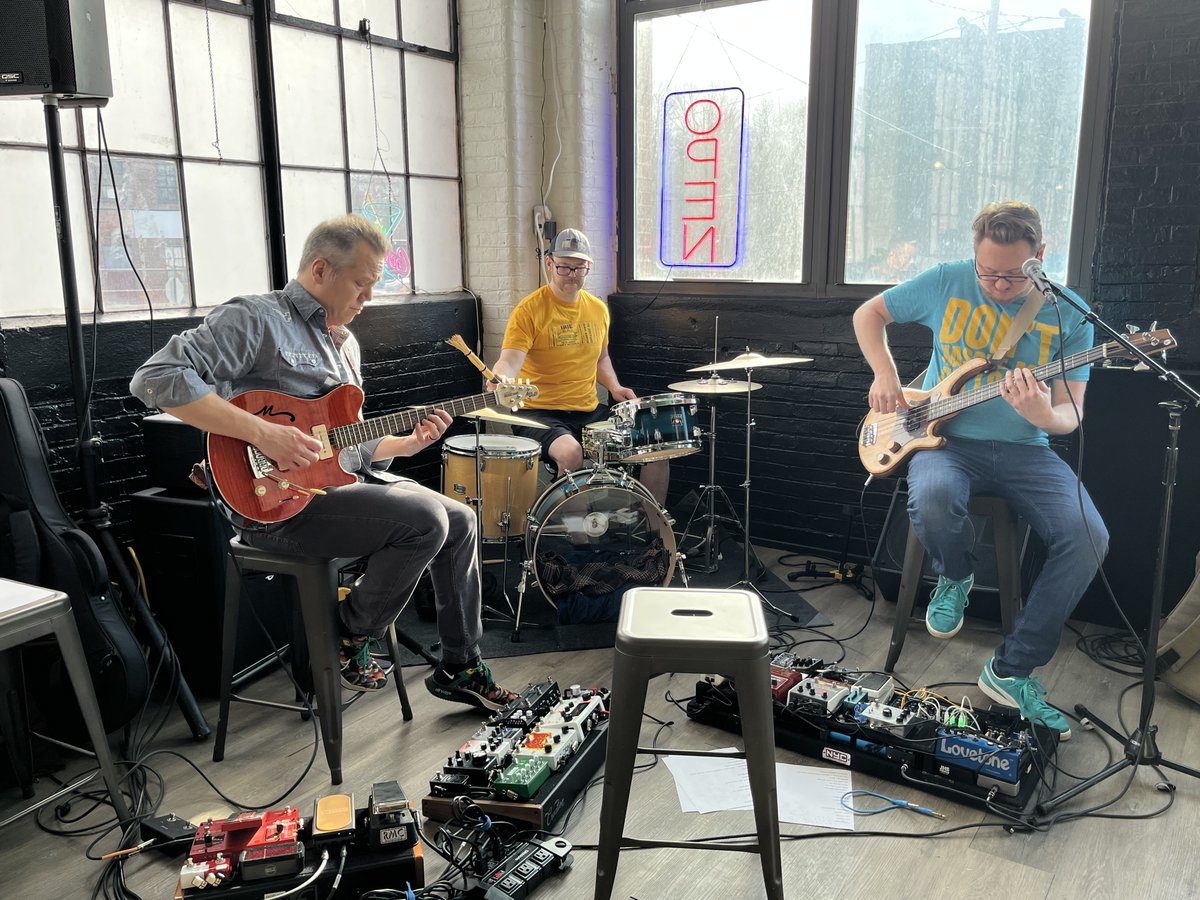 T.V. Doctors Band tweet media