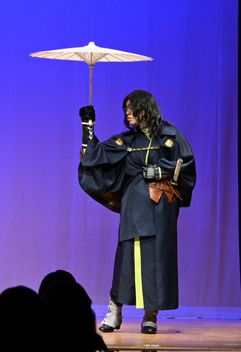 ⚠cos
#烏合混刀
2振のこと見つつ、お腹付近触れてました
photo:<a href="/sy_c14/">さや❖</a>