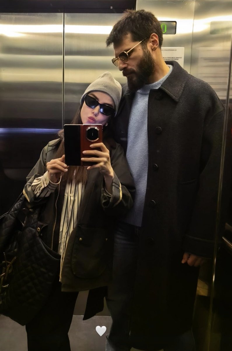 sehriyar_esedov's tweet photo. 💕💕#OzgeGurel #SerkanÇayoglu #OzSer https://t.co/B99m2gPVXy