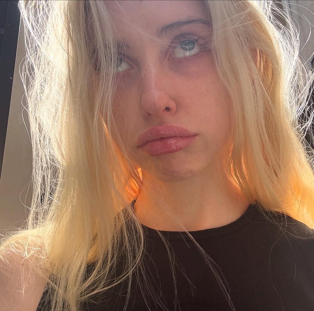 ،، ‍ ‍ ‍ ‍ ‍ 𝓕𝘢𝘺𝘦 . tweet media