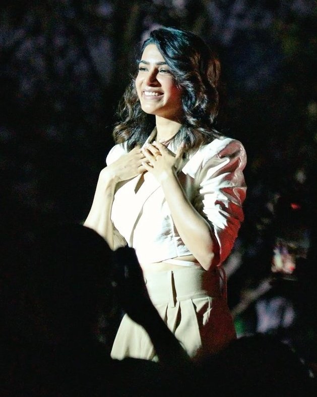 Rashami20833804's tweet photo. We are thankful to all the fans participated in  today's trend without any announcement 🔥🙏
Next time meet you on Queen birthday 
Stay focused on daily updates 
@Samanthaprabhu2
#Samantharuthprabhu 
#16YearsOFSAMANTHA https://t.co/npuBOrDVTF