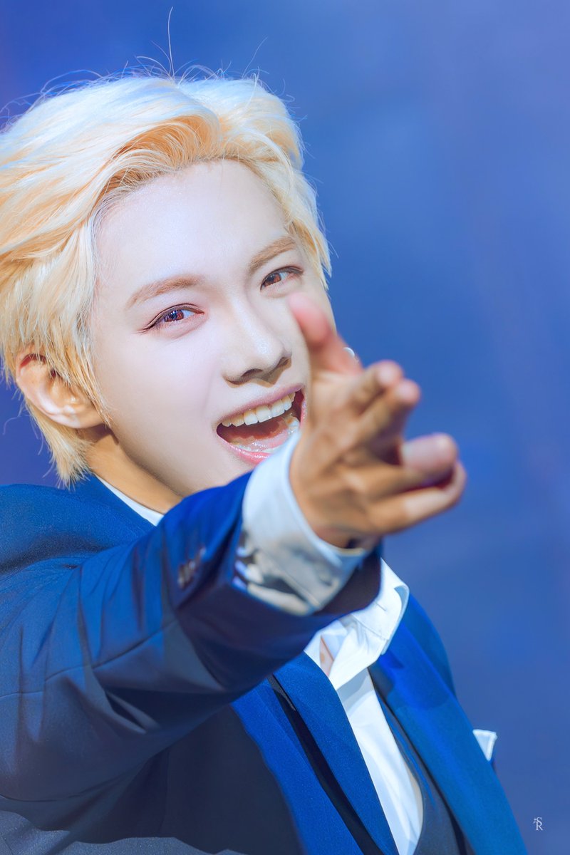 토요 tweet media
