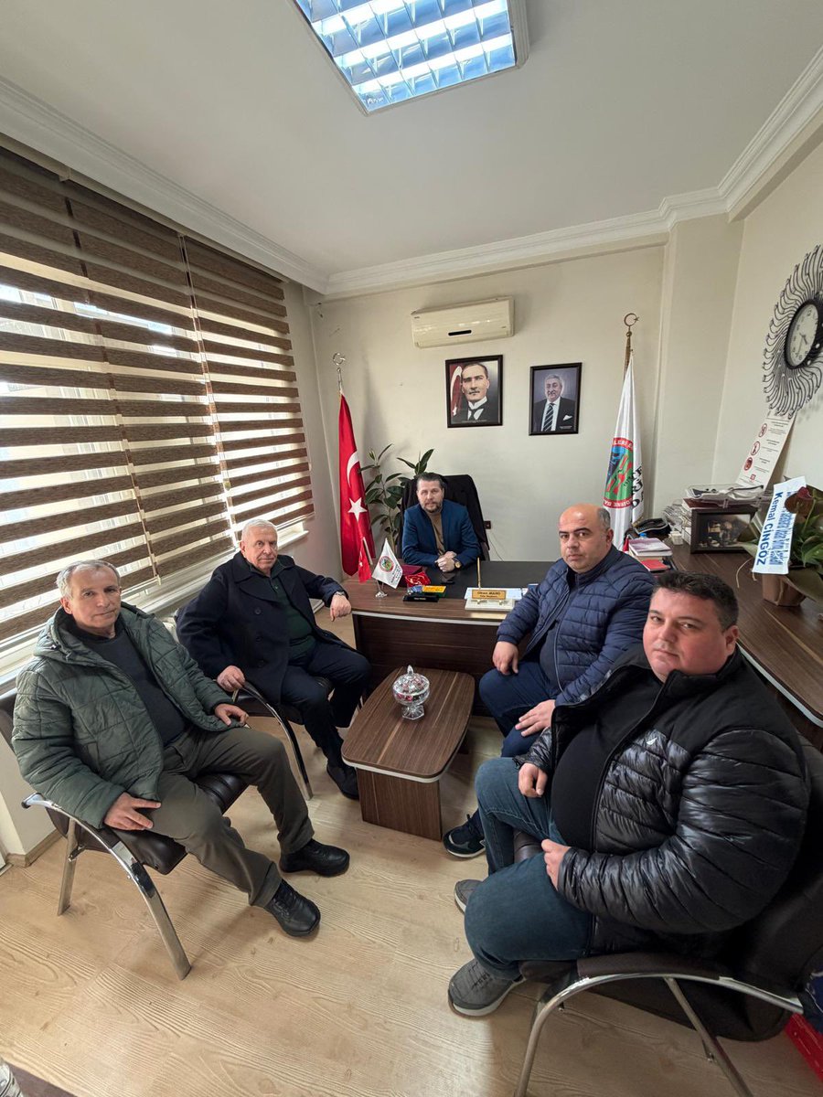 Odamız Yönetim Kurulu Başkanı Sezai Irmak, Yönetim Kurulu Başkan Yardımcımız Suat Bulut, Yönetim Kurulu Sayman Üyemiz Mustafa Yılmaz ile Yönetim Kurulu Üyemiz Fikret Çetinkaya,  Edirne Bakkallar ve Tekel Bayileri Esnaf Odası Başkanı Okan Mano’yu ziyaret ederek hayırlı olsun