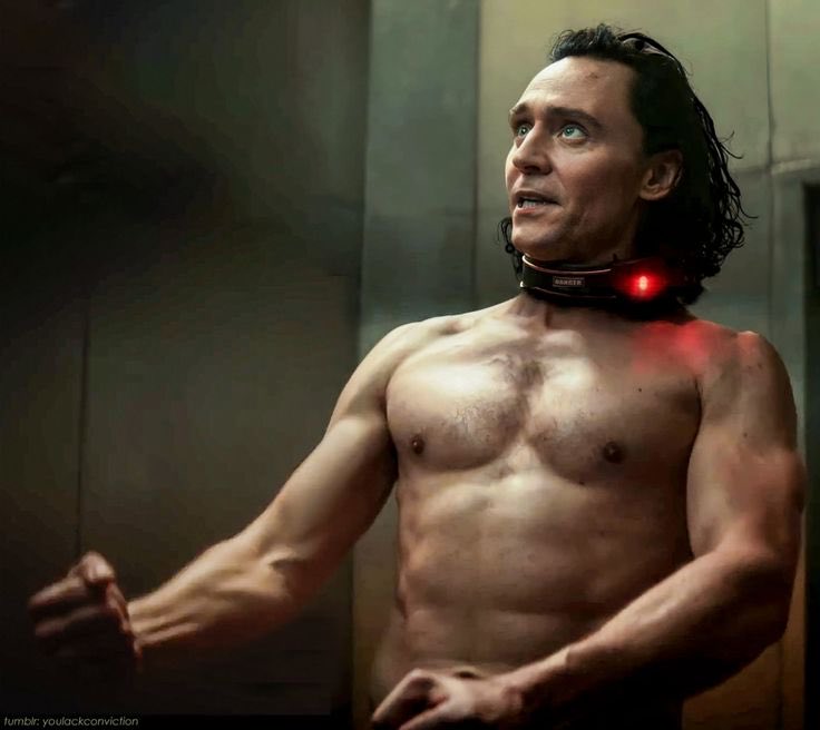 sabrina_amadori's tweet photo. #hiddlesmonth Day 26
About #TomHiddleston:
He had to go on a strict diet for Loki. He had to lose 20/30 lbs to become leaner.
๐ธ๐ฅ credits to sources https://t.co/D1z5t1GMhG