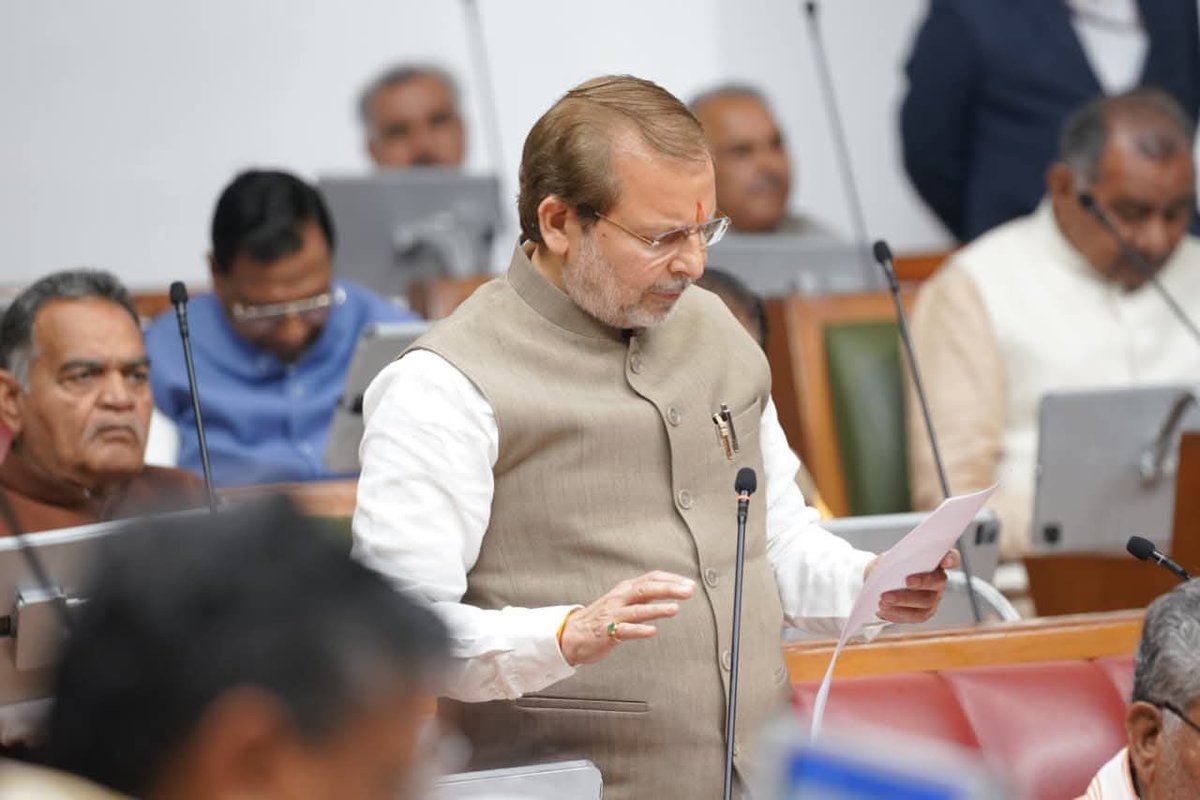 Dr. Arvind Sharma Cabinet Minister(मोदी का परिवार) tweet media