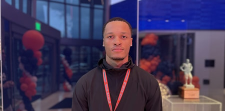 BMattAU's tweet photo. Cornerback transfer Andre Jordan Jr. really stood out to DVD in games against Ohio State and Indiana.

“He competes at a high level ... Man, he was in the guys’ face, pressing those guys and attacking those guys."

https://t.co/ZQQQcRo12i via @on3 https://t.co/OO8pMT6qrV