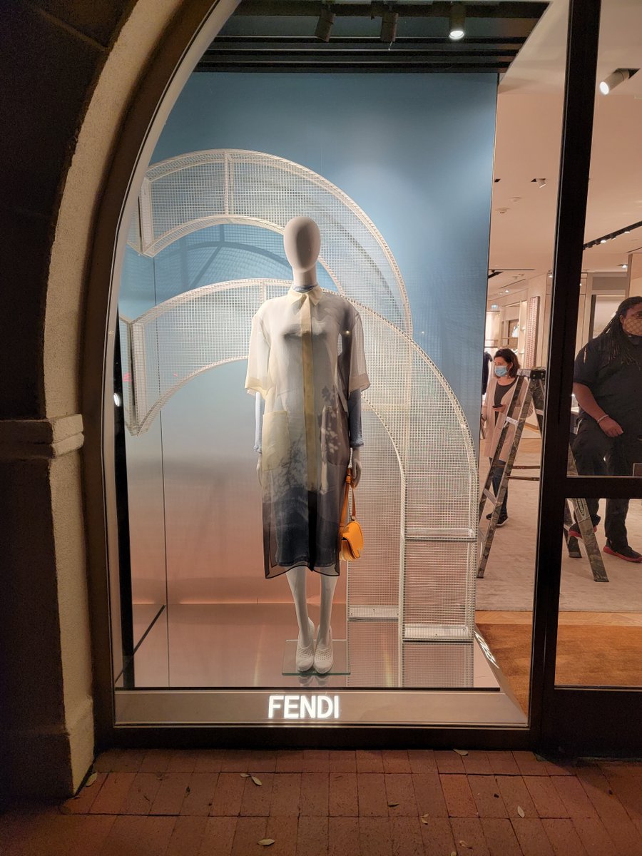 CorpInstall's tweet photo. Installed Fendi window displays across multiple locations. Straight lines, tight details. The Corporate Installations way!

#retail  #designer #windowdisplay #vinyl #installer #installed #graphicinstallations #graphics #largeformatprinting #wedocoolstuff #CorporateInstallations https://t.co/esu71vpaNm