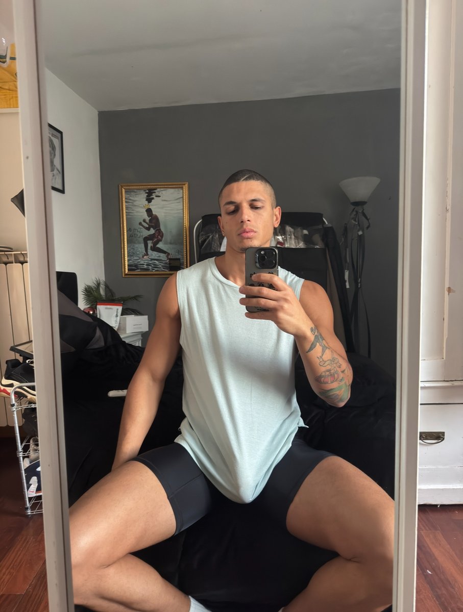 Daddy tweet media