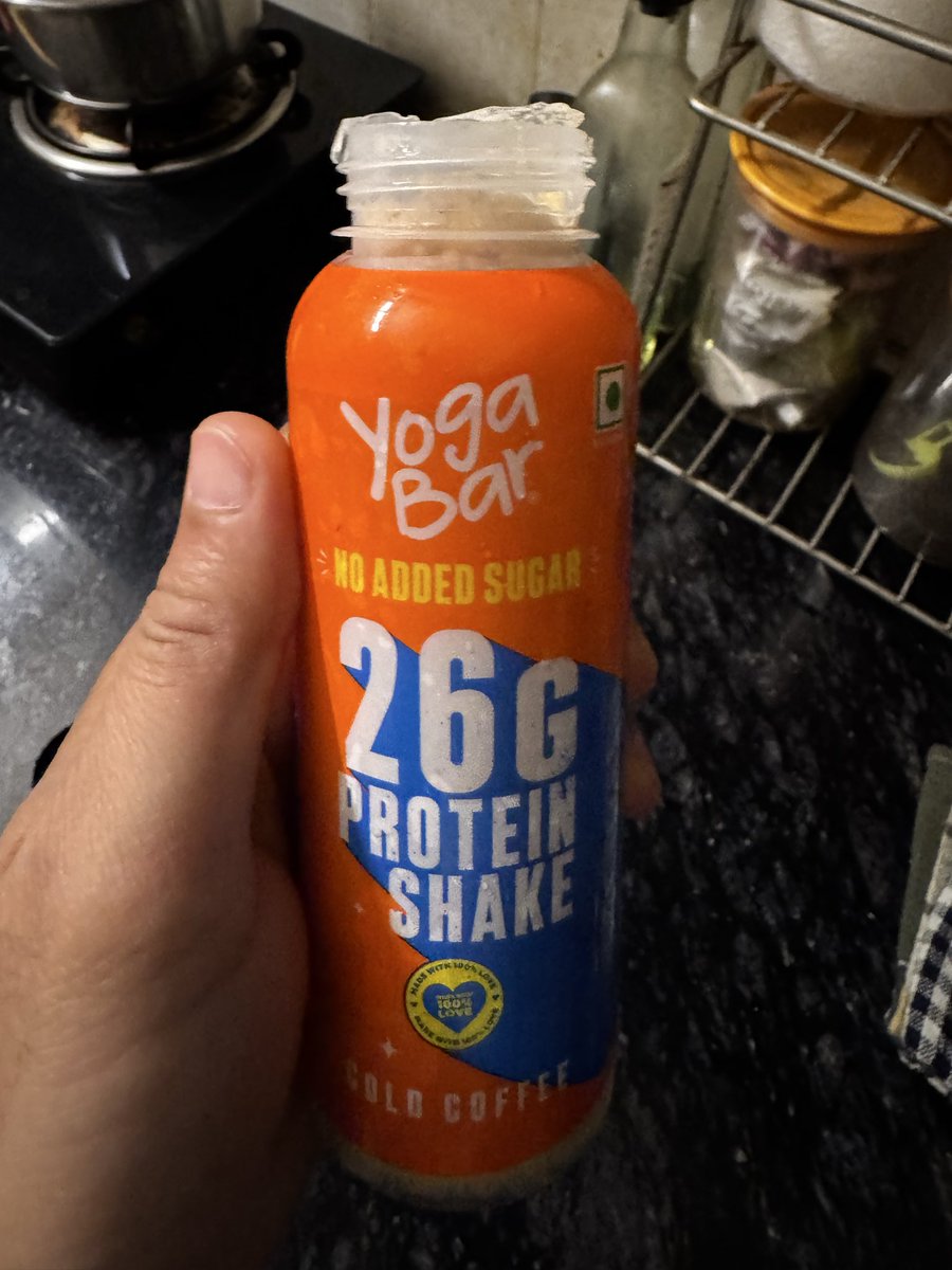 26Vaditya's tweet photo. @zeptocares Got delivered a poor quality of shake and customer support ended the chat without resolving the issue! Its a drinkable product, which you can’t check it without opening the bottle! https://t.co/DVtzKoiany