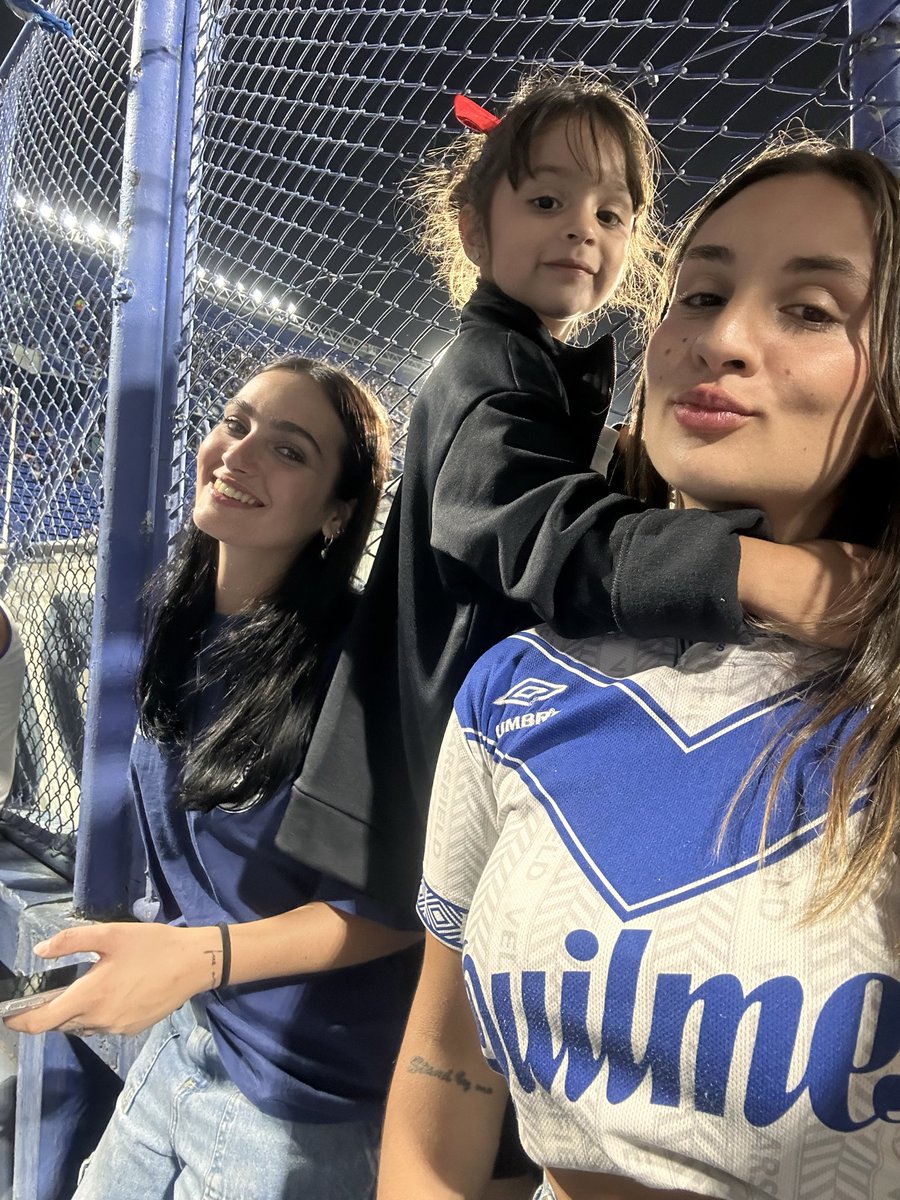 ammmto's tweet photo. Siempre estos colores 💙 https://t.co/YfSQWIl0gG