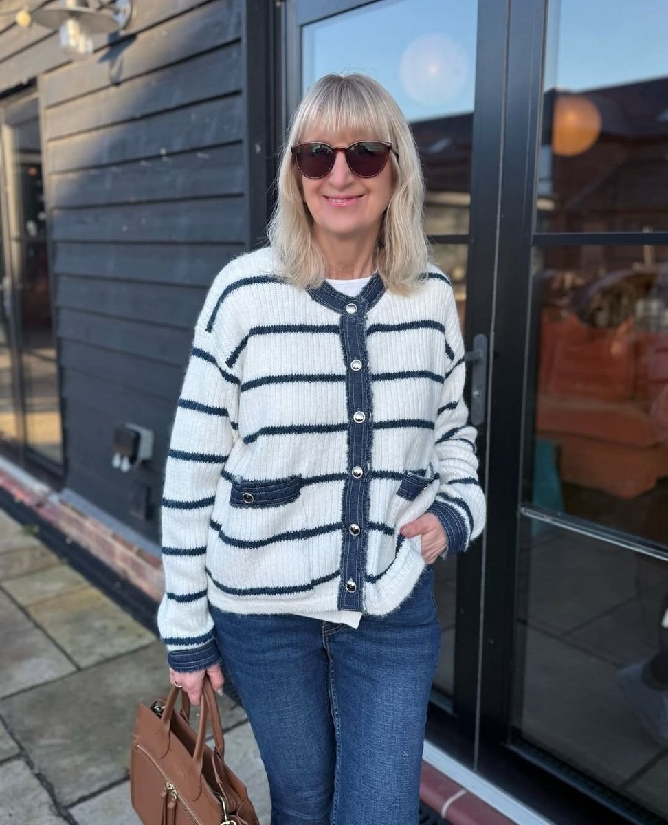 BlueVanilla tweet media