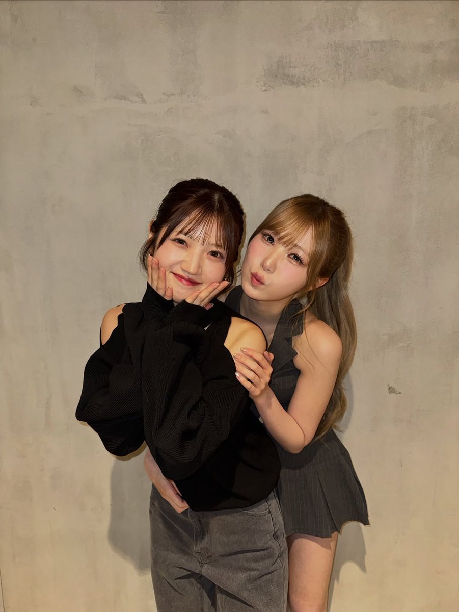 smnarchive's tweet photo. With :
#UTAHA from #WEDNESDAYCAMPANELLA
#NOSERIN
#YUIRI & #KOHINA from #AKB48 https://t.co/Aesz7M0PFg