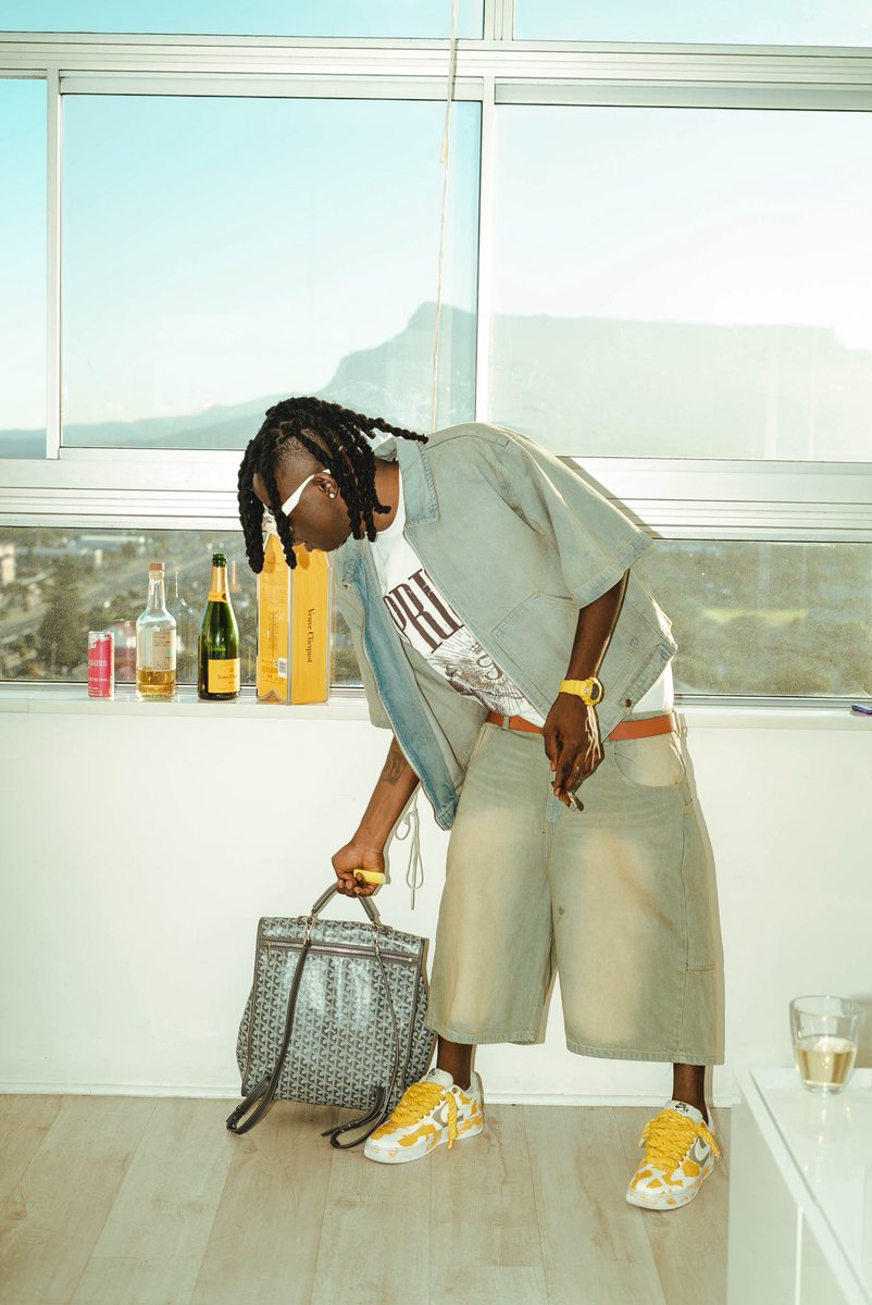 kellylivinlarge's tweet photo. Mama told only real niggas cry 😭 https://t.co/qoPNS5zWAd