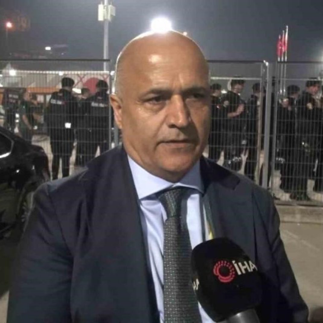 DeportesReports's tweet photo. Kocaelispor Başkanı Recep Durul: "Beşiktaş maçında 35 bin civarında taraftarımız tribünlerde olacak. Uzun zamandır bu maçı bekliyorduk. Mücadele sonunda da üç puanı alma hedefimiz var." (A Spor) https://t.co/AwVzLWQNXx