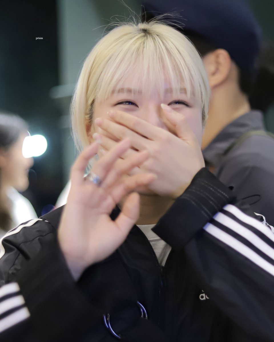 ᴘʀɪsᴍ✨ tweet media