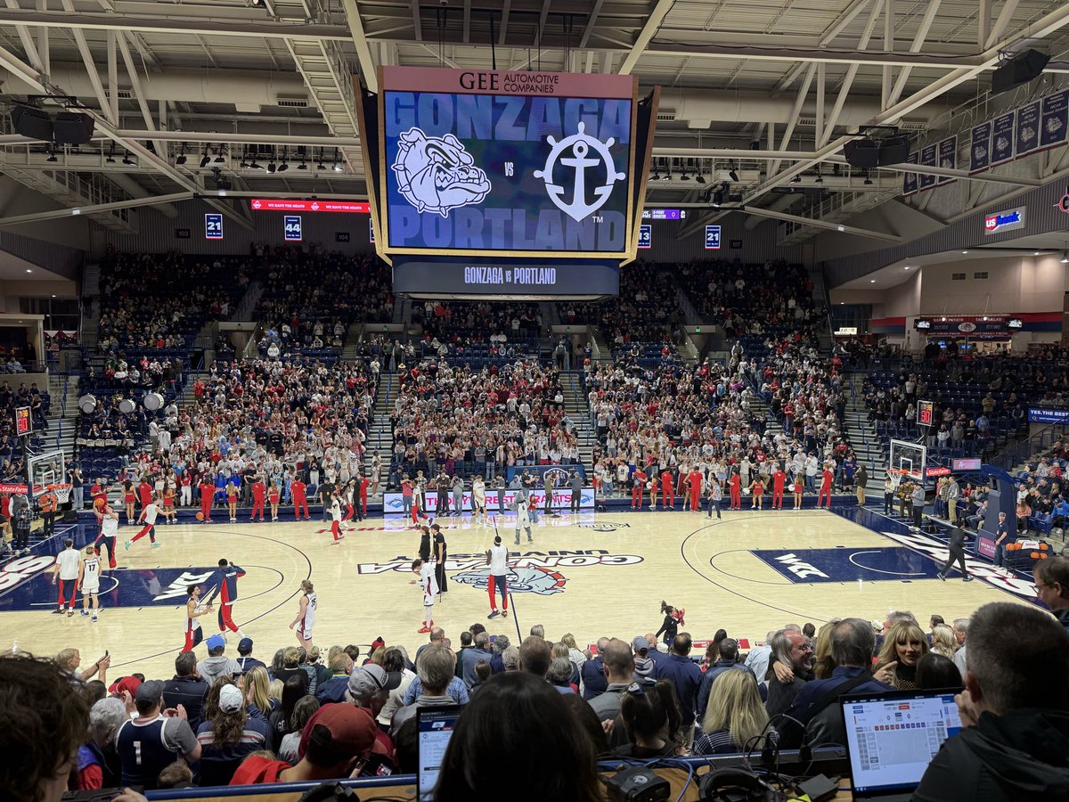 dp_geg's tweet photo. I’ve been busy with @VandalHoops this year but I got a chance to take in the final #WCC game for @ZagMBB in #TheKennel last night.  It was fun to be there but after hundred of games over 40 years it was a bit strange. Thanks to @BradyHenderson for the pass. Always a good time! https://t.co/oTGQgdvsMh
