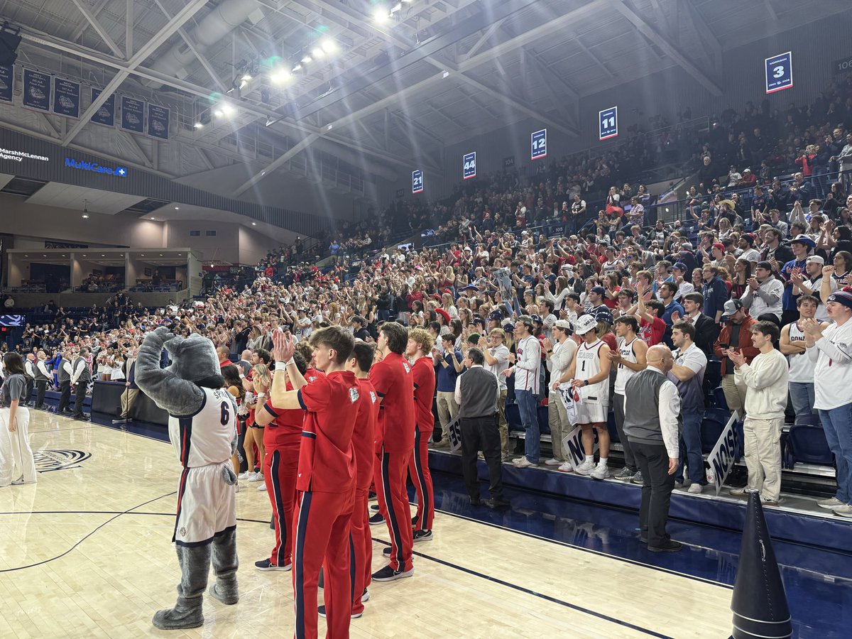 dp_geg's tweet photo. I’ve been busy with @VandalHoops this year but I got a chance to take in the final #WCC game for @ZagMBB in #TheKennel last night.  It was fun to be there but after hundred of games over 40 years it was a bit strange. Thanks to @BradyHenderson for the pass. Always a good time! https://t.co/oTGQgdvsMh