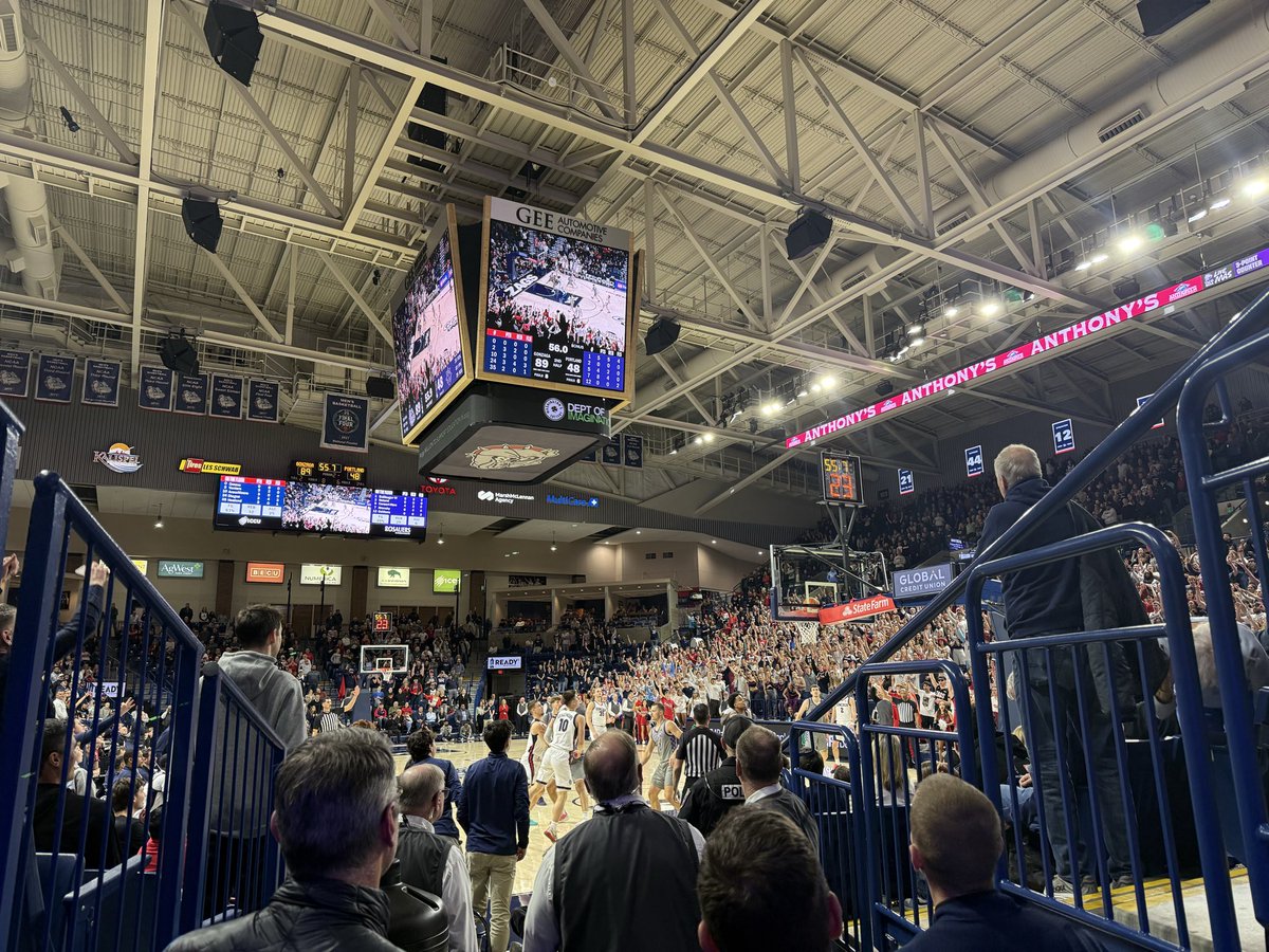 dp_geg's tweet photo. I’ve been busy with @VandalHoops this year but I got a chance to take in the final #WCC game for @ZagMBB in #TheKennel last night.  It was fun to be there but after hundred of games over 40 years it was a bit strange. Thanks to @BradyHenderson for the pass. Always a good time! https://t.co/oTGQgdvsMh