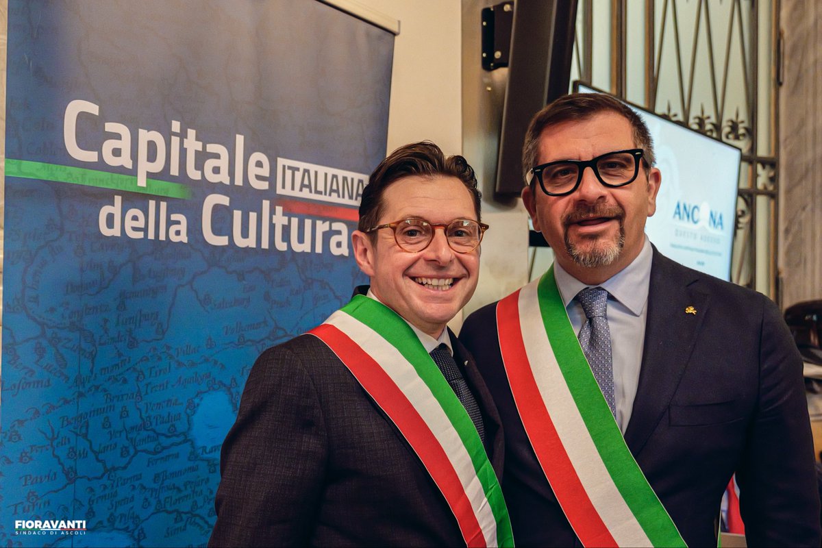 MFSindacoAscoli's tweet photo. Come Presidente #AnciMarche a Roma per sostenere la candidatura di #Ancona a Capitale Italiana della Cultura 2028! 💪🏼

Un dossier che coinvolge borghi e comuni dell’intera regione, un progetto condiviso per continuare a dare energia, visione e prospettiva ai nostri territori! 🫱🏻‍🫲🏼 https://t.co/7Iqo6xyRjd