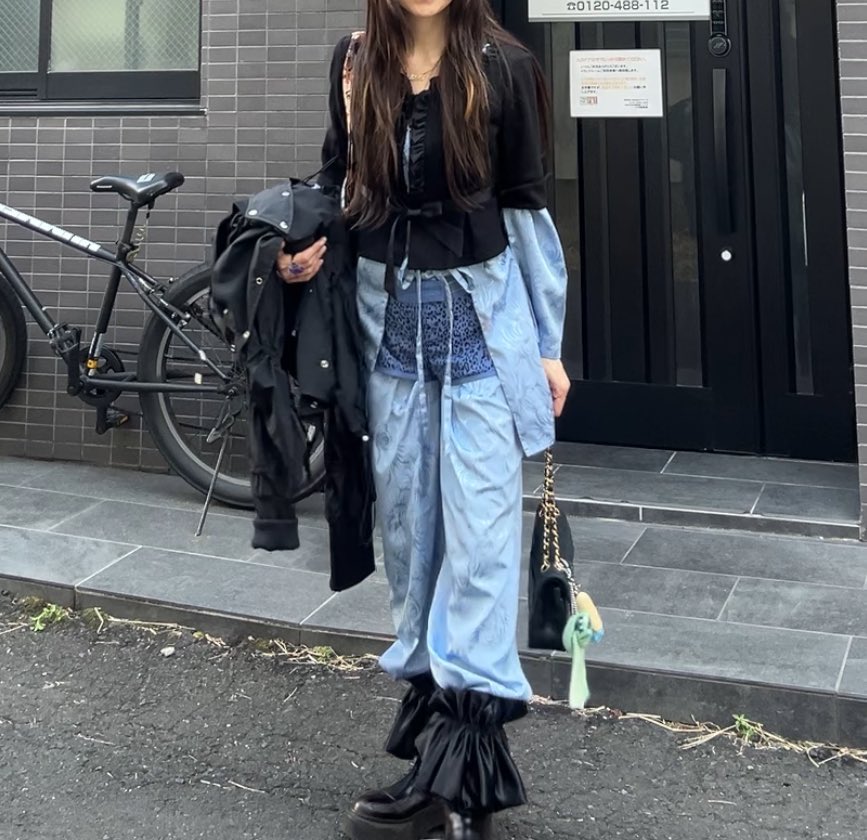 hitomi :::: tweet media