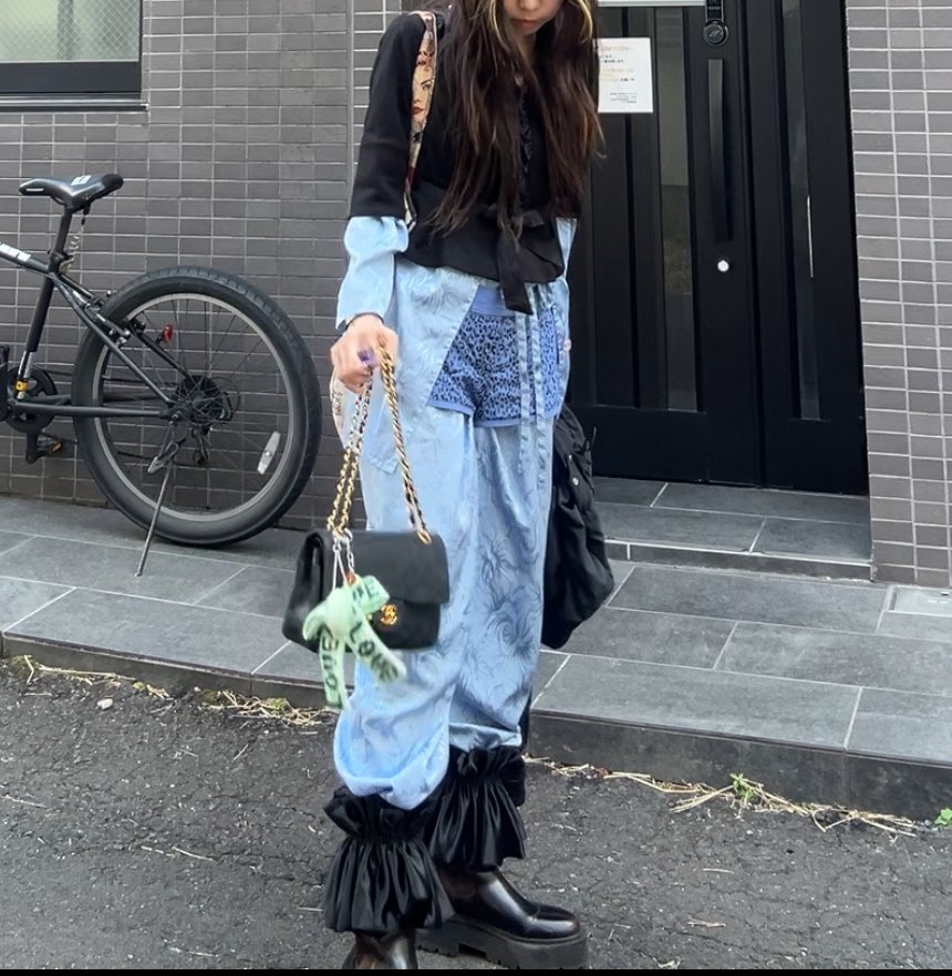 hitomi :::: tweet media