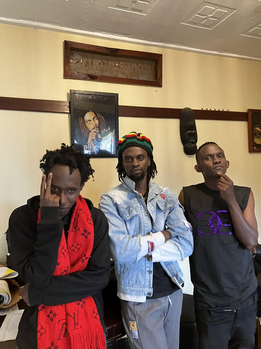 Hsanbarber's tweet photo. Big vibes with Western Uganda’s finest 🎶🔥
Met up with Ambroy and Pafbuoy — pure talent, real energy, and future legends in the making. Western Uganda is not playing this year! 🌍✨
Watch the space… greatness is brewing. 🚀🎤 #WesternUganda #TalentOnRise #MusicConnect https://t.co/Aeh7kRMJ9L