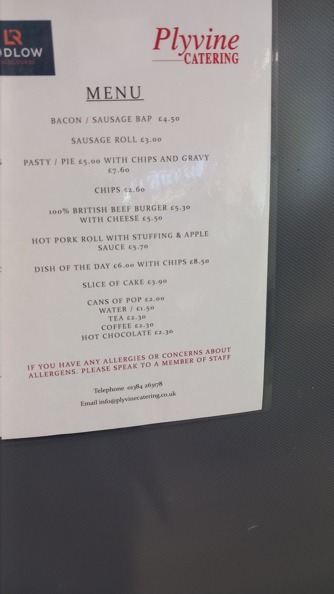 LineO58's tweet photo. @racingoncourse 
Value for money menu at Ludlow, and they accept cash. https://t.co/wBfeURIX0d
