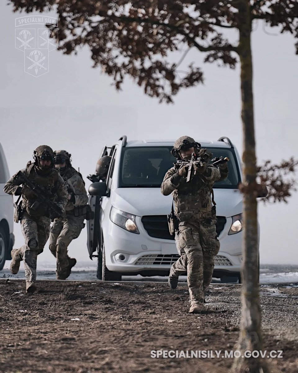 Danny_elMayor's tweet photo. Czech Special Operations Forces during recent demo exercise in their new FIBUA training compound. https://t.co/tNmZvXYKI8