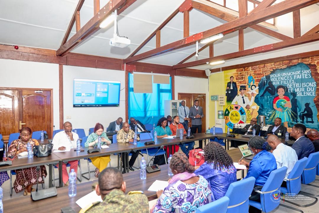 La Commission technique nationale contre la traite des personnes a tenu sa 1ʳᵉ réunion en République Démocratique du Congo.
Coordination renforcée, priorités communes, engagement clair pour protéger les victimes et poursuivre les auteurs.

#StopTraite #RDC #DroitsHumains